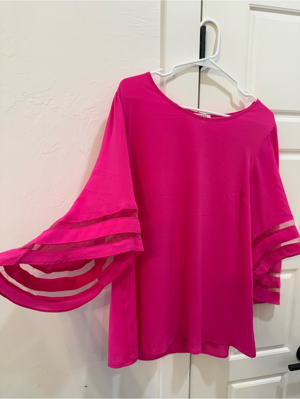 Umgee Fuchsia Bell Sleeve Tunic